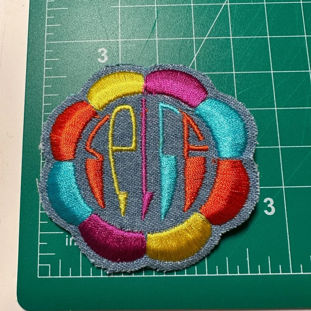 Groovy Flower‎ Power Patch, 70s Iron On, Retro Festival Patch, Y2K Psychedelic